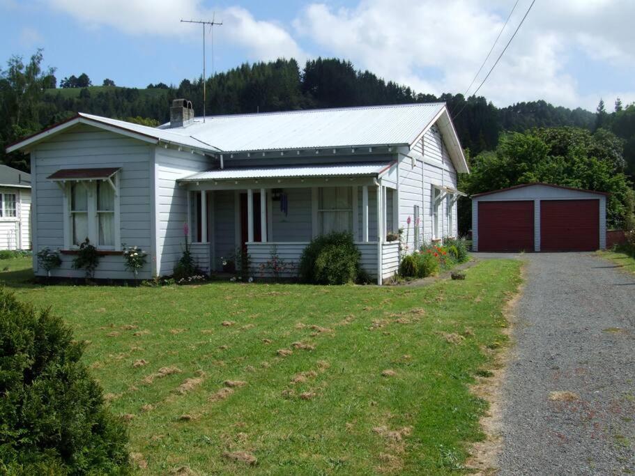 Riverlea Cottage - Cosy, Comfy, Quiet, Central Taumarunui Bagian luar foto